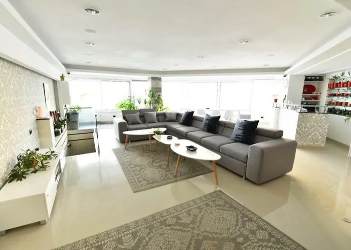 ホームステイ Ozana コンスタンツァ