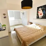Проживание в семье Ozana
