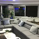 Ozana Проживание в семье